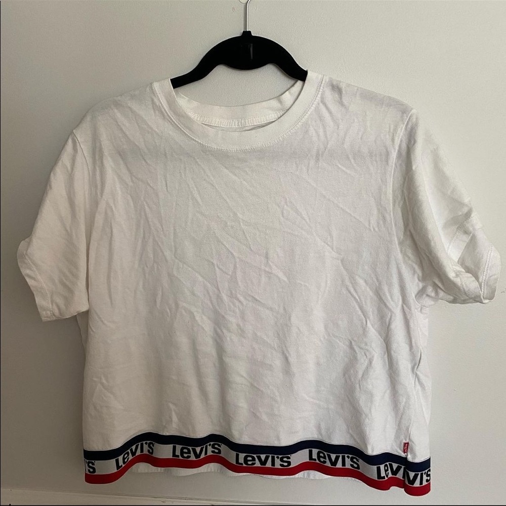 White Levi’s T-Shirt